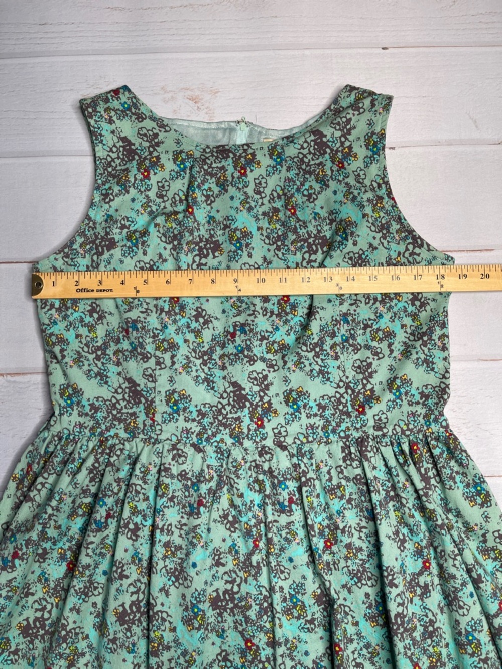Lindy Bop 2XL Dress Fit Flare Floral Green Flowers Abstract Sleeveless Gathers - Picture 11 of 15